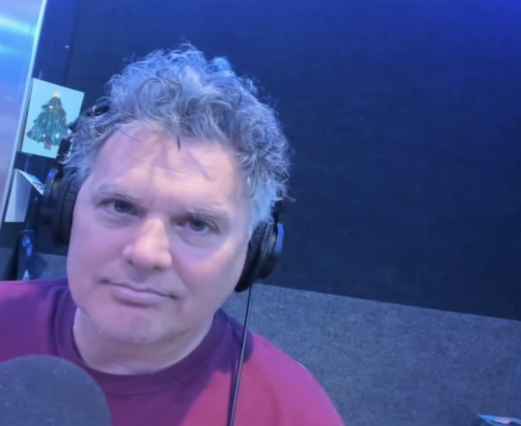 Dentist explaining jaw pain and TMJ symptoms related to sleep and airway issues in Burlington CT